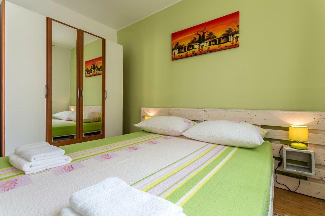 Apartment "Katia" สปลิท ภายนอก รูปภาพ